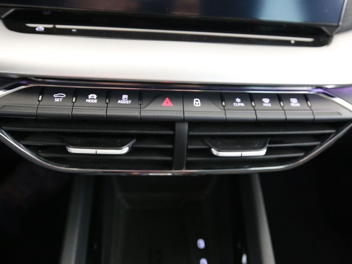 Skoda Octavia Combi Style iV - Samsaru's Car Outlet