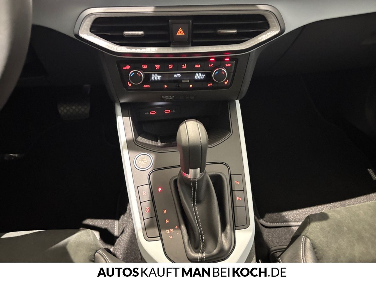 Seat Arona 1.0 TSI DSG Road Ed SOUND NAVI PDC V+H AHK