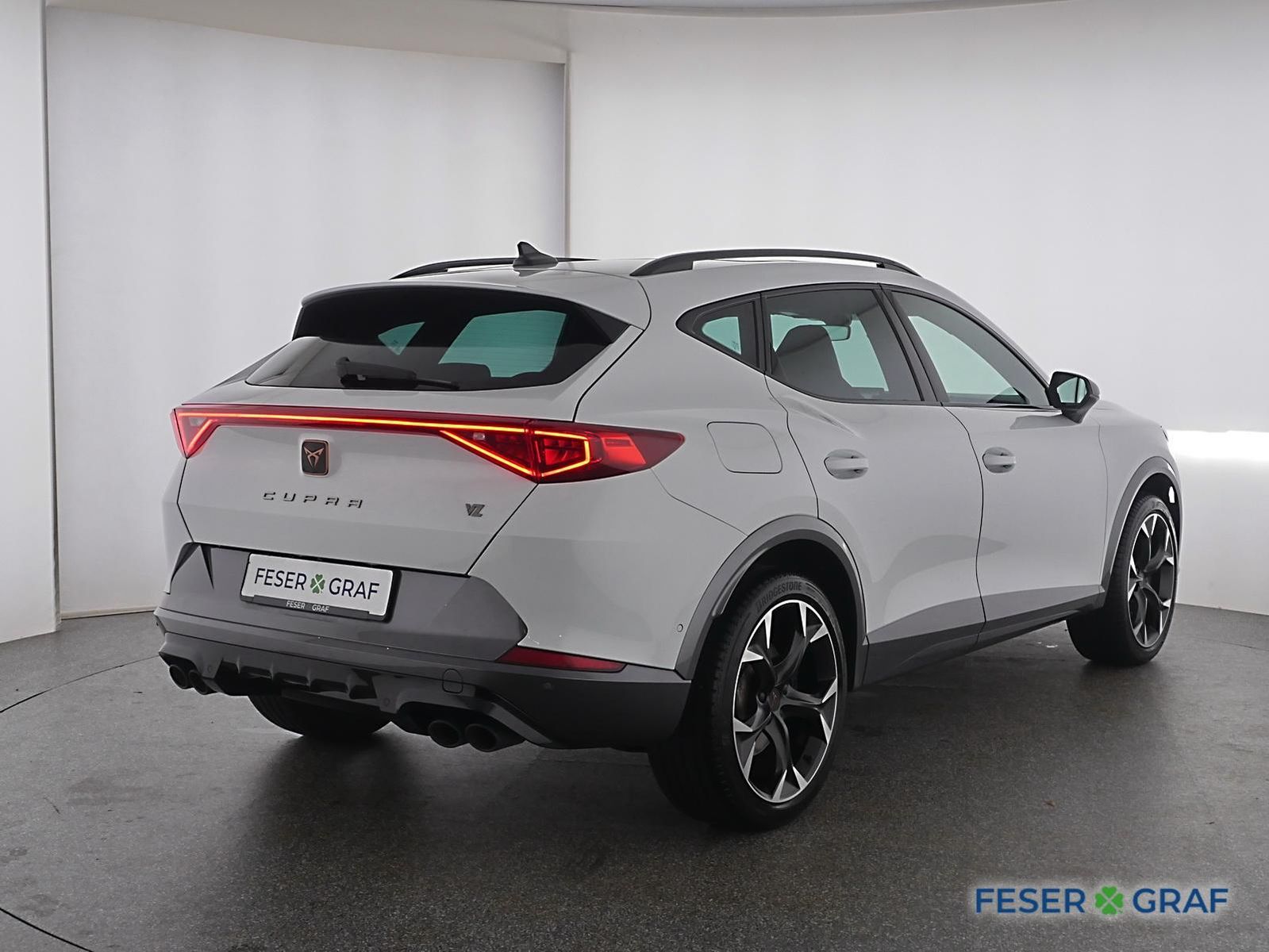 Cupra Formentor VZ 2.0 TSI 4Drive MATRIX PANO AHK NAVI