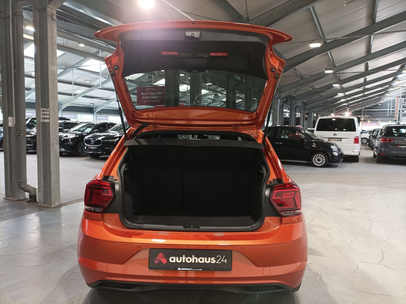 Volkswagen Polo 1.5 TSI Highline - Samsaru's Car Outlet