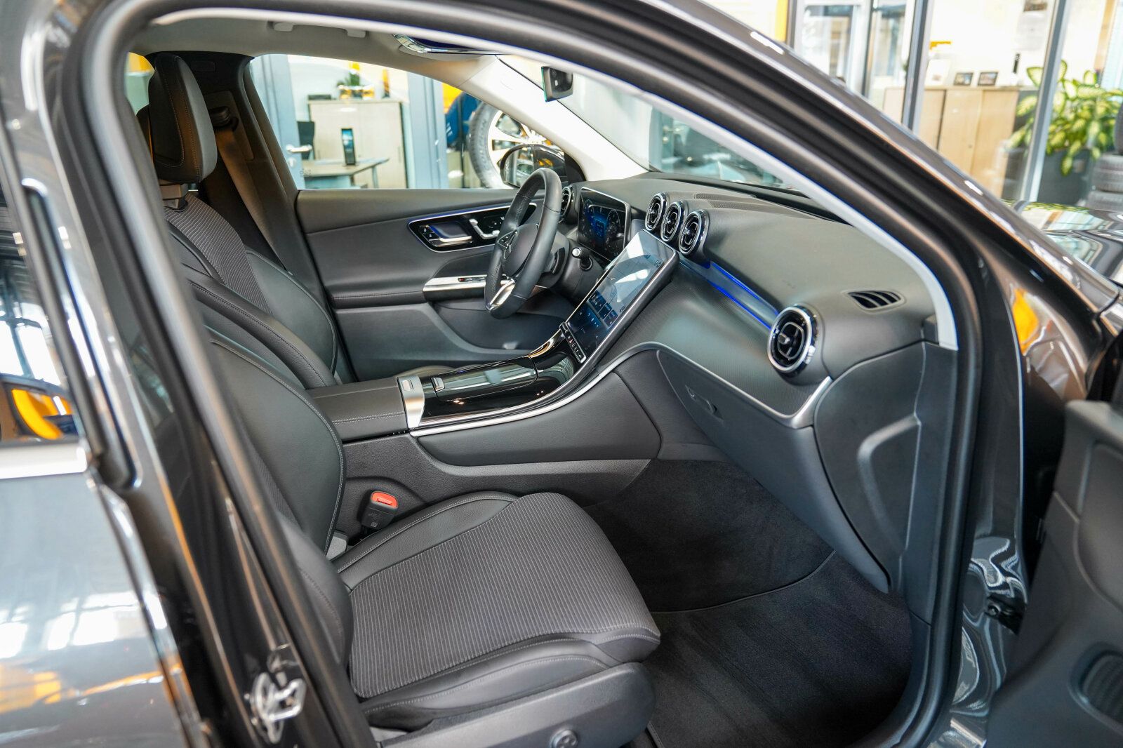 Mercedes-Benz GLC 220 d 4M AVANTGARDE - Samsaru's Car Outlet