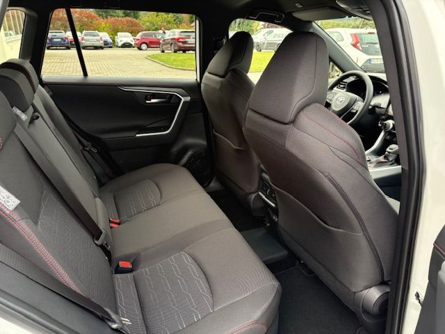 Toyota RAV 4 Plug-in-Hybrid Teamplayer Allwetter