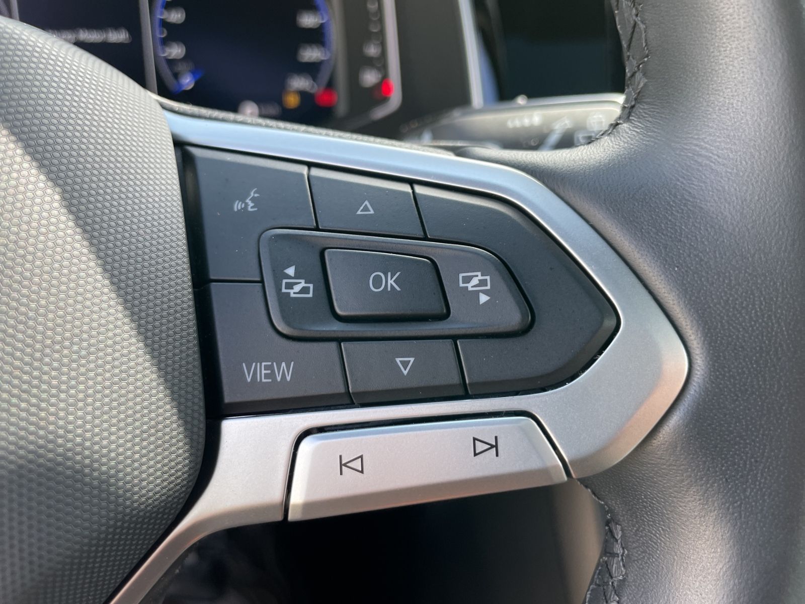 Volkswagen Taigo 1.5 TSI R-Line - Samsaru's Car Outlet