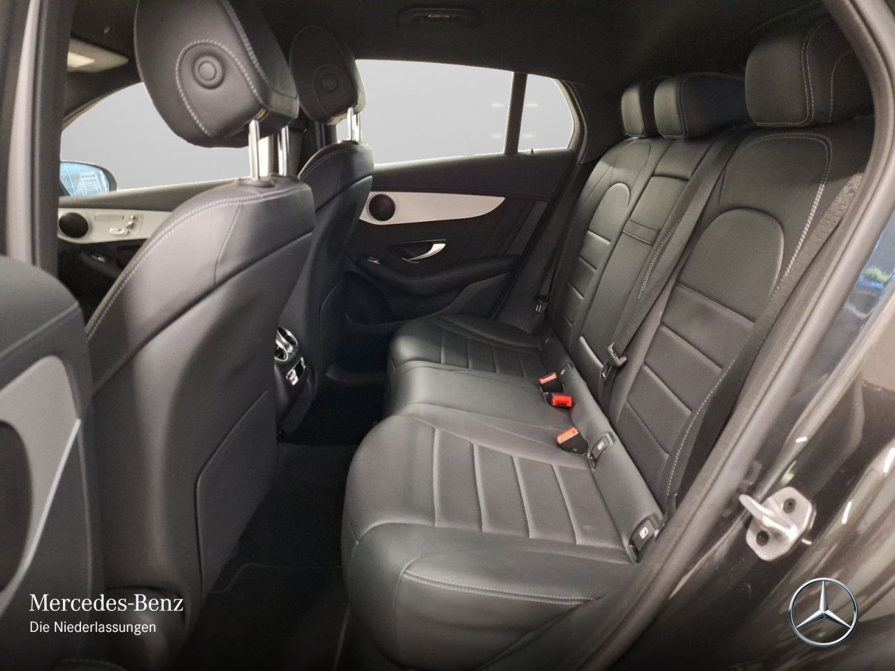 Mercedes-Benz GLC400d 4M Cp AMG/Dist/MultiSi/LED/AHK/Sound/HUD