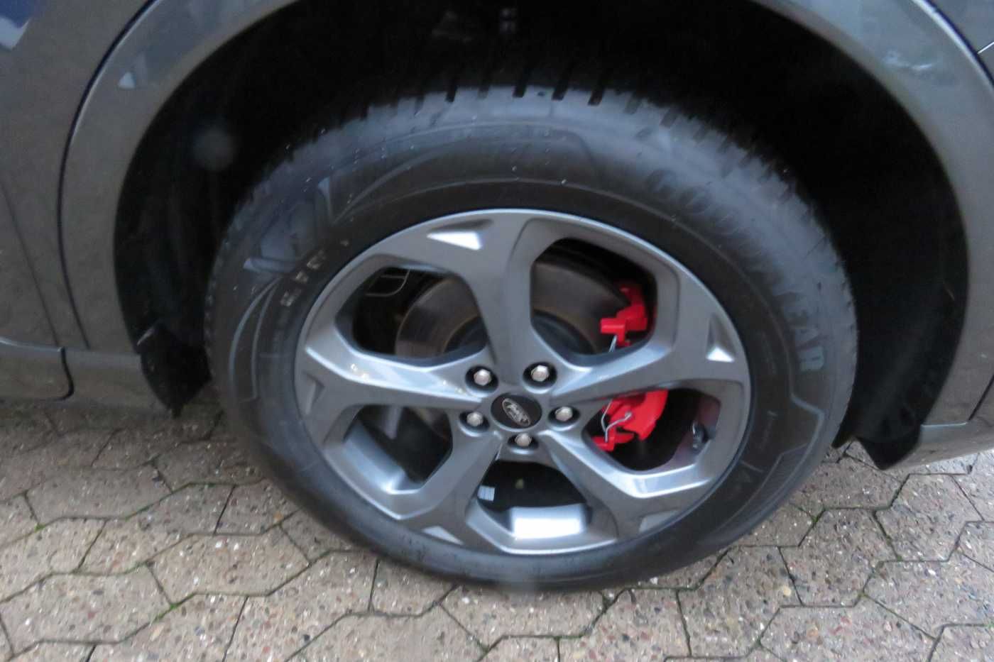 Ford Kuga 2.5 PHEV ST-Line X -30%Pano AHK