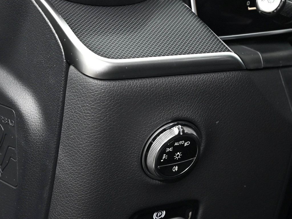 Mercedes-Benz GLC 220 d 4M AMG Line NIGHT HUD LED NAVI KAMERA