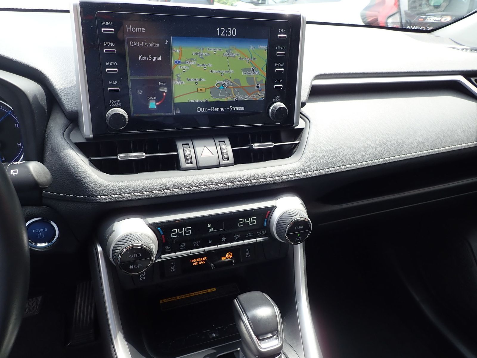 Toyota RAV 4 Hybrid - Samsaru's Car Outlet