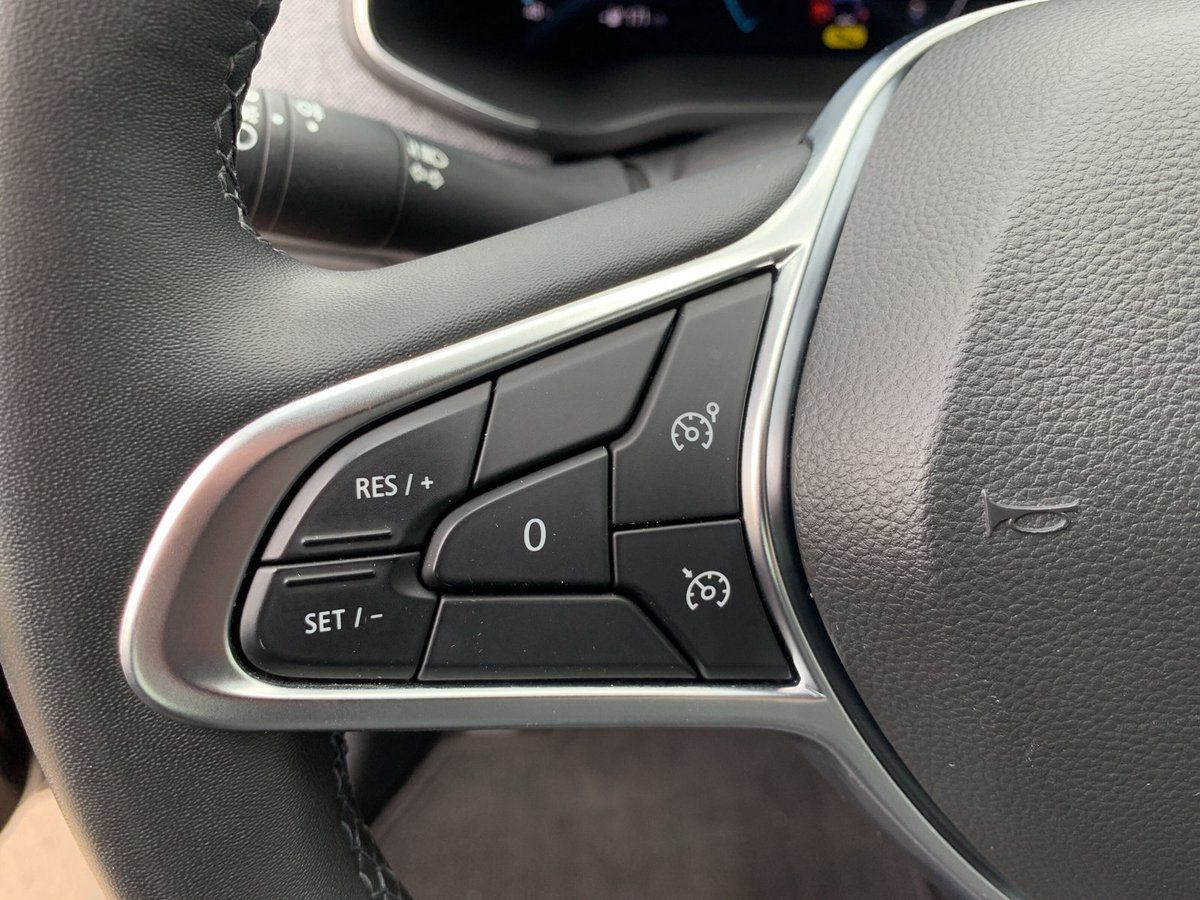 Renault ZOE EXPERIENCE - Samsaru's Car Outlet