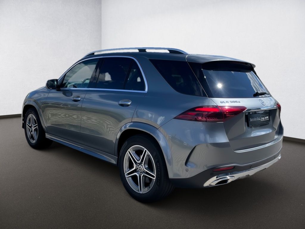 Mercedes-Benz GLE 300 d 4M AMG-ADV+*PANO-DACH*AHK*AIRMATIC*360