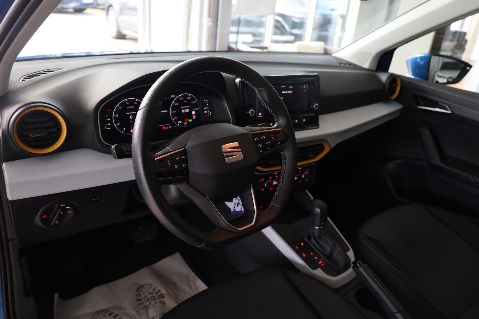 Seat Arona Style 1.0 TSI *Sitzheizung*Carplay-Navi