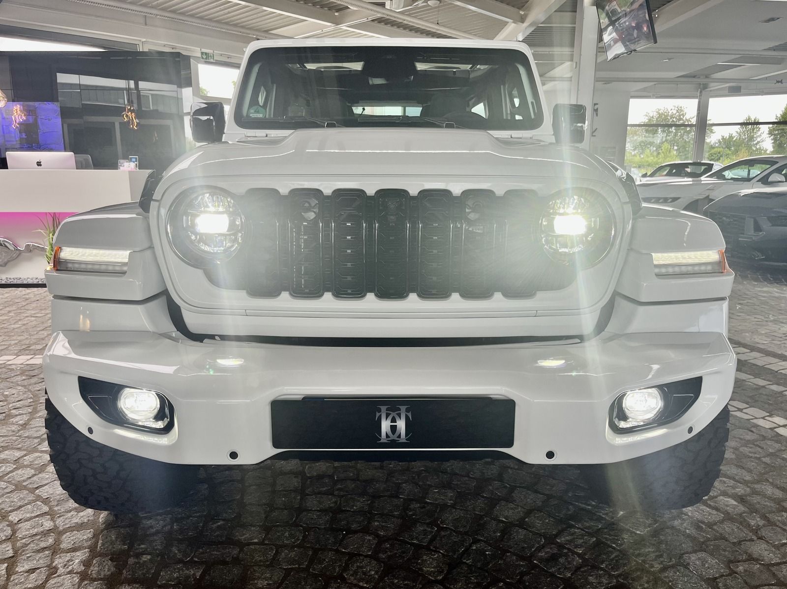 Jeep Wrangler 2.0 Sky One Rubicon Brute Look + Carbon