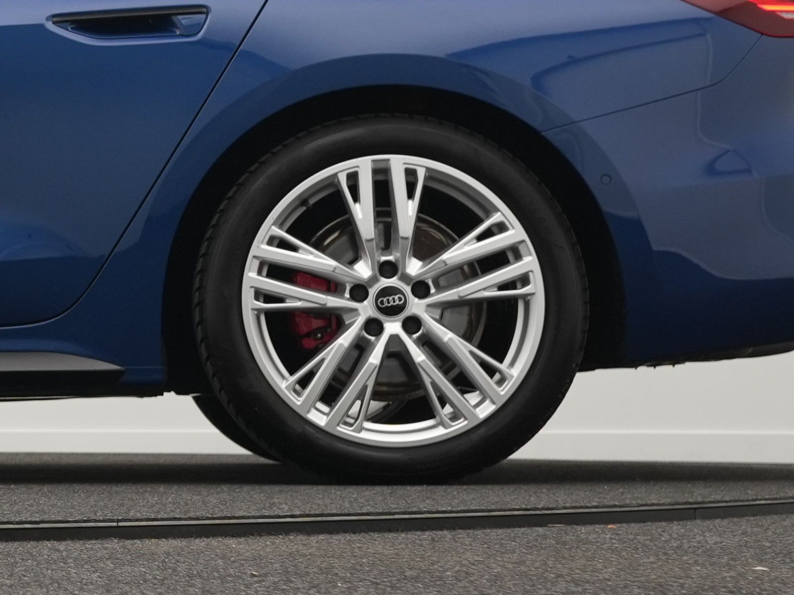 Audi A5 Avant TFSI quattro 2x S line *AHK*StdHZ*20''*