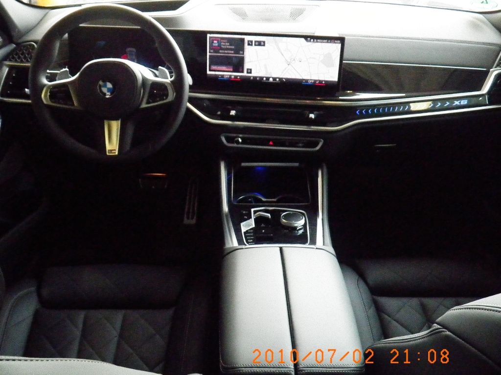 BMW X6 xDrive 40d M Sport Sportpaket HUD AD AHK-klap