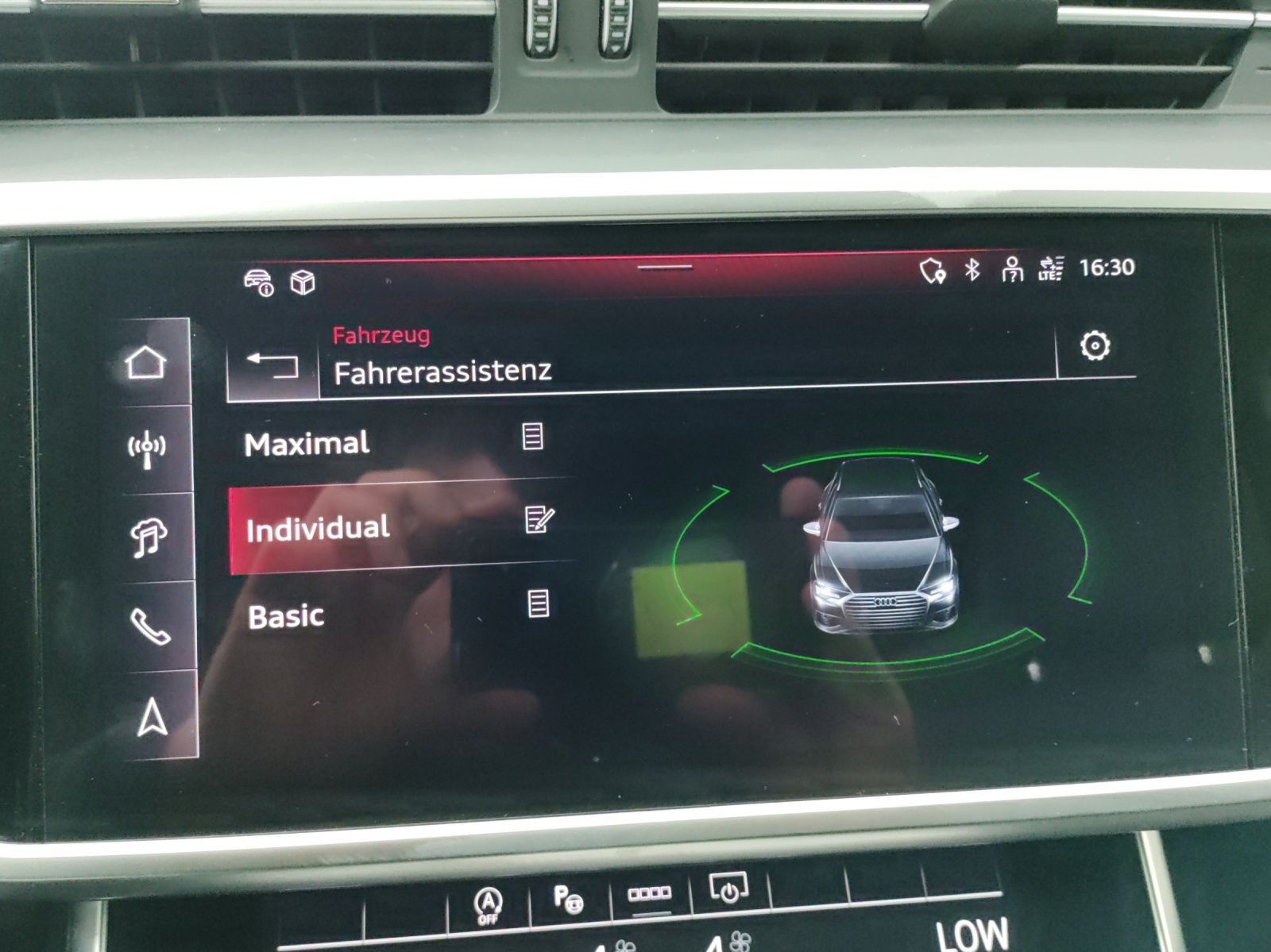 Audi A6 Avant 45 TFSI Q S LINE MATRIX ALCANTARA AHK A