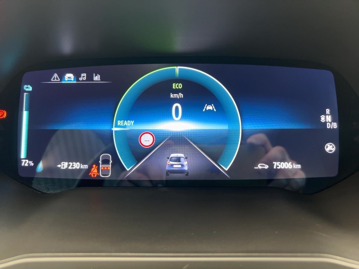 Renault ZOE EVOLUTION EV50 - Samsaru's Car Outlet