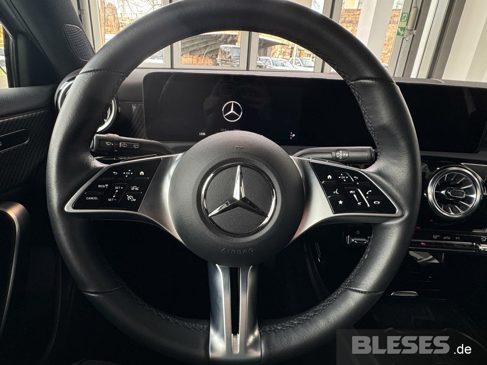 Mercedes-Benz A 220 4M Progressive - Samsaru's Car Outlet