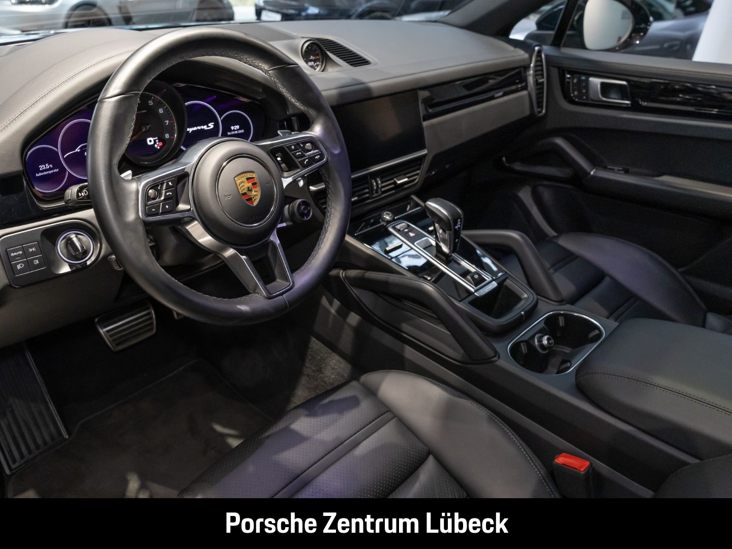 Porsche Cayenne S Coupe Hinterachslenkung Head-Up