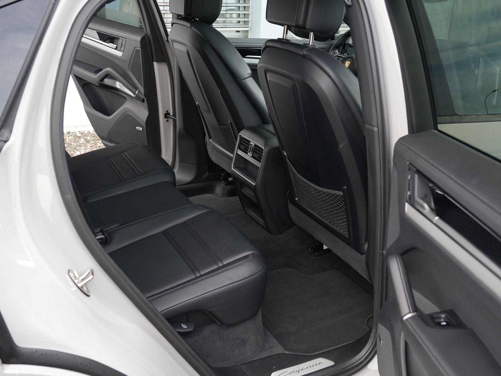 Porsche E-Hybrid Coupé SPORTDESIGNPAKET-ACC-MASSAGE-VOLL