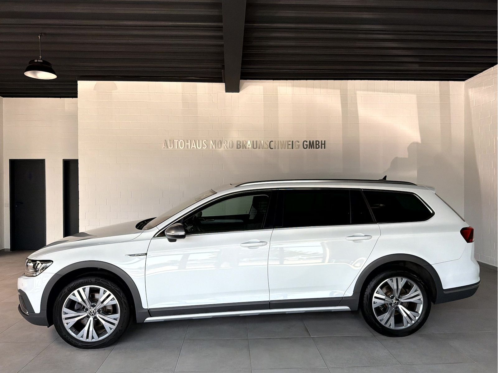 Volkswagen Passat Alltrack Variant 2.0 TDI DSG*Pano*AHK*LED