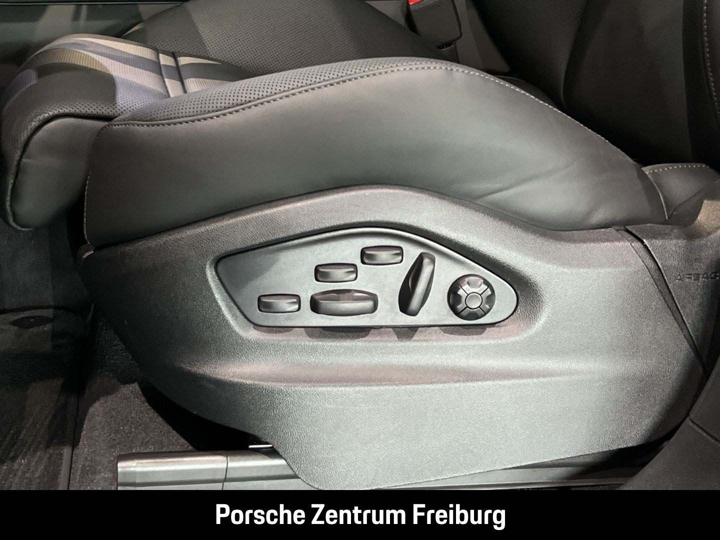 Porsche Cayenne S E-Hybrid InnoDrive Head-Up PDCC BOSE