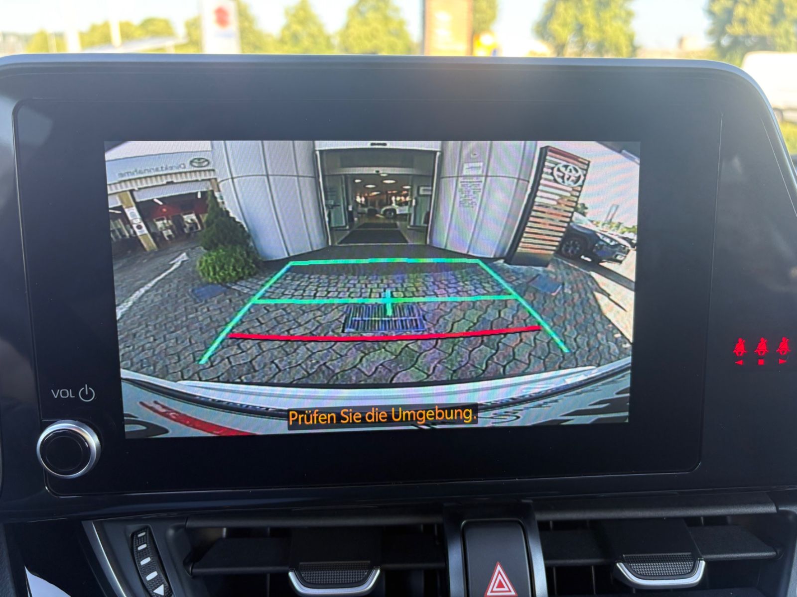 Toyota C-HR Hybrid Team - Samsaru's Car Outlet