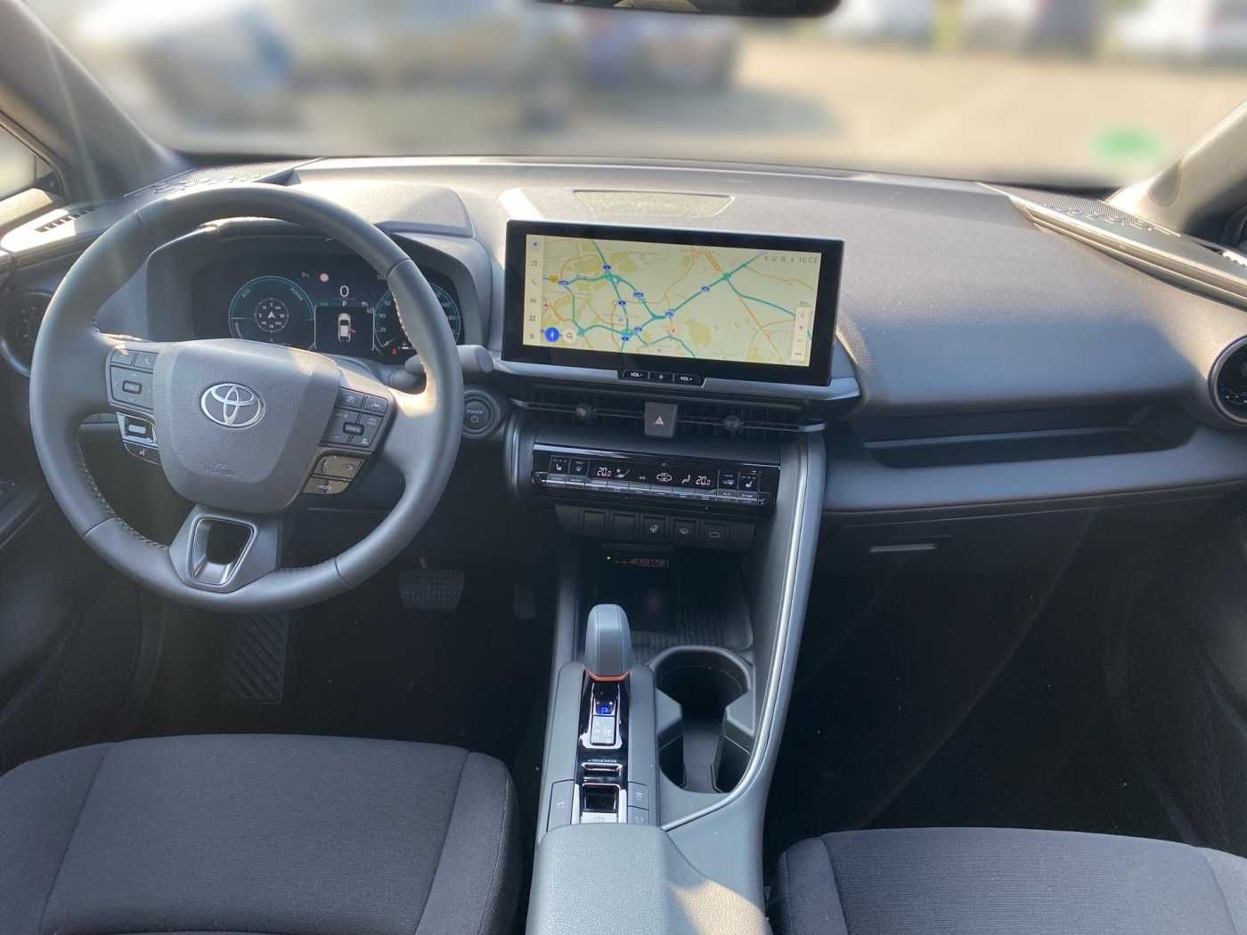 Toyota C-HR Hybrid 1.8 Hybrid Team - Samsaru's Car Outlet
