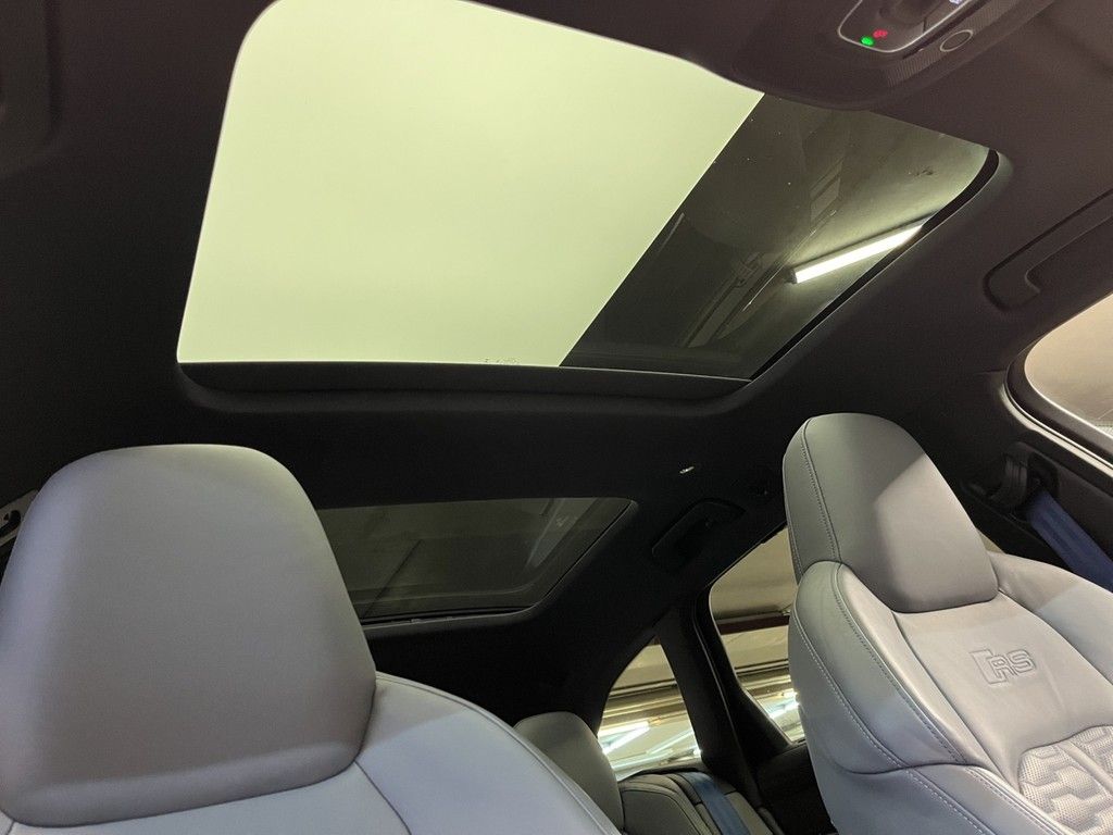 Audi RS6 Avant 4.0 TFSI quattro LED-Laser/Pano/AHK/B&
