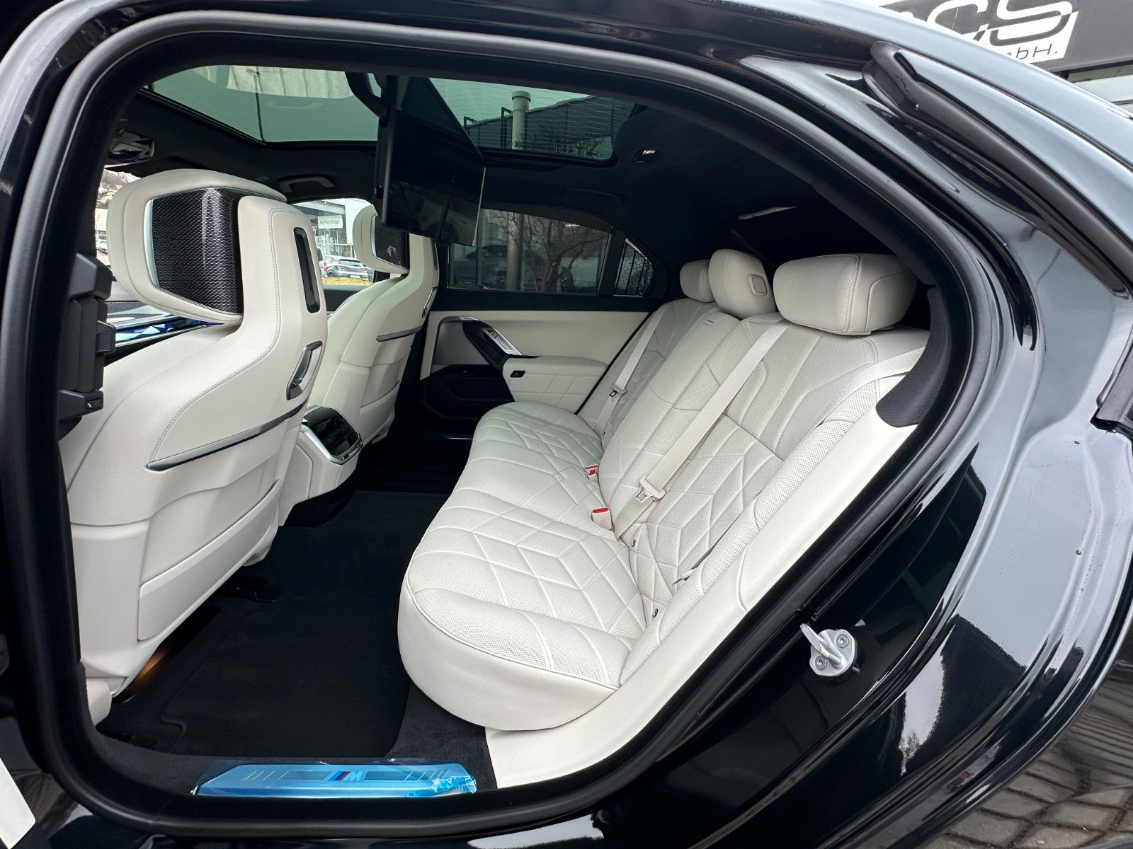 BMW 740d xDrive M Sport TV,Aut.Tür,SkyL,B&W,Luft