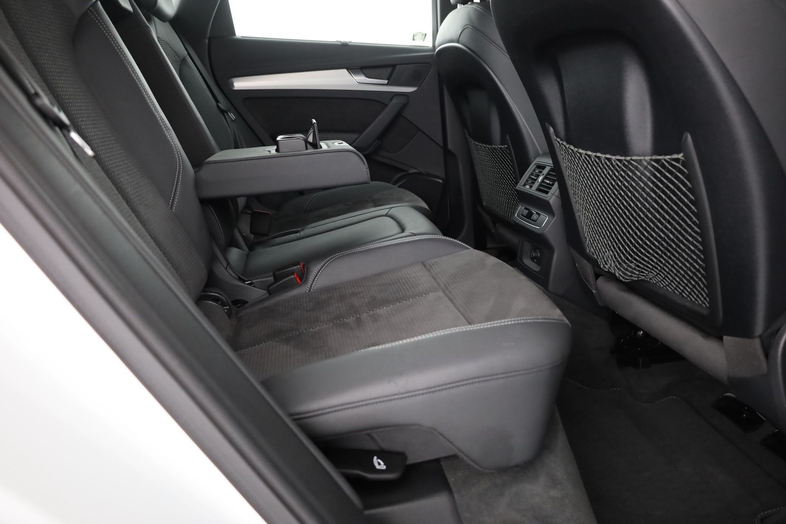 Audi Q5 55 TFSIe 2x S-Line quattro - Samsaru's Car Outlet