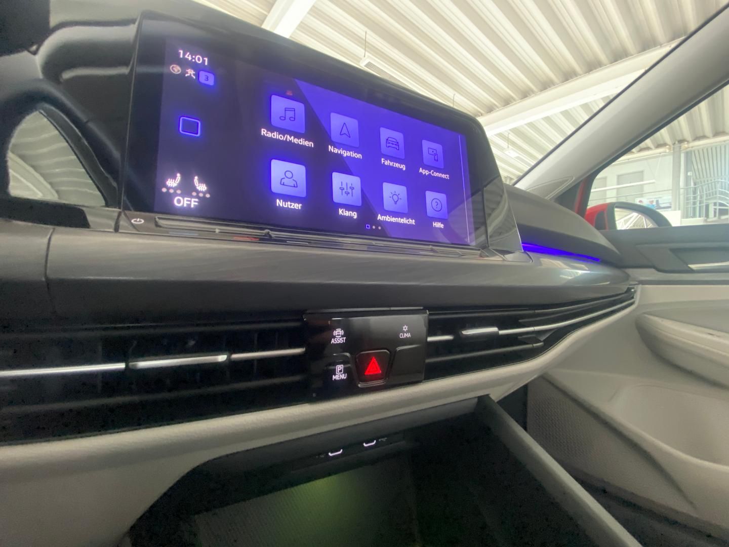 Volkswagen Golf Variant Style 2.0l TDI - Samsaru's Car Outlet