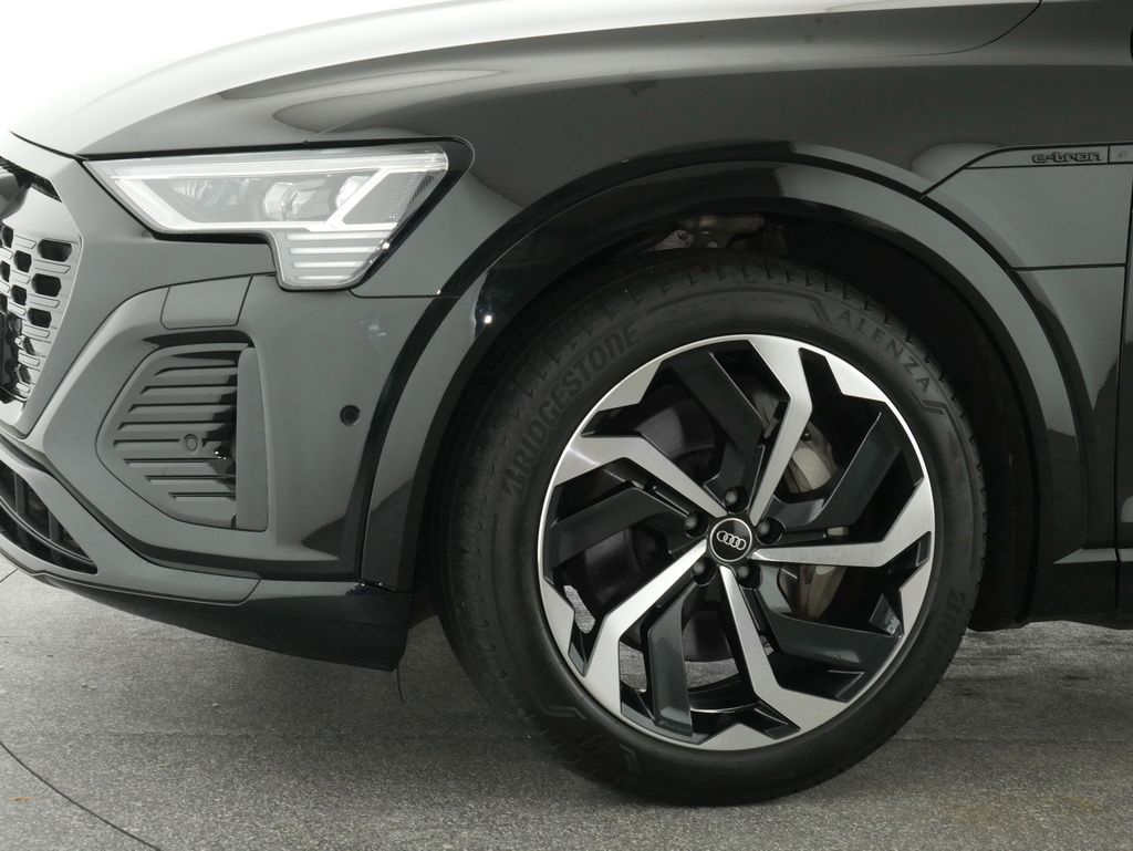 Audi Q8 55 S Line Int Pano,HUD,AHK,B&O,Matrix,Leder