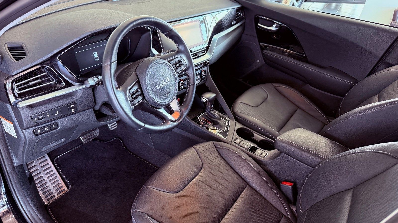 Kia Niro 1.6 Spirit Plug-in Hybrid - Samsaru's Car Outlet