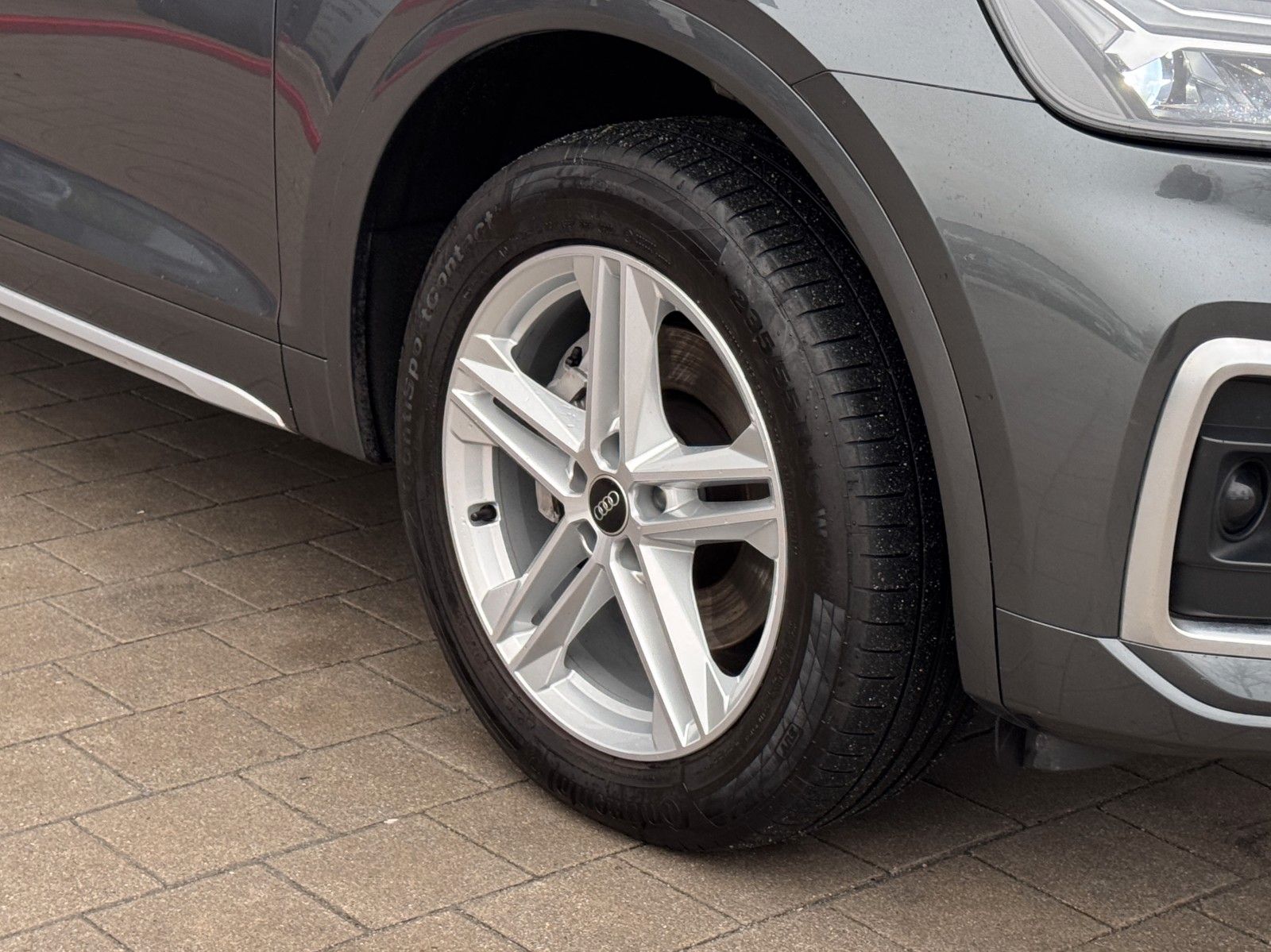 Audi Q5 40 TDI quattro S line - Samsaru's Car Outlet
