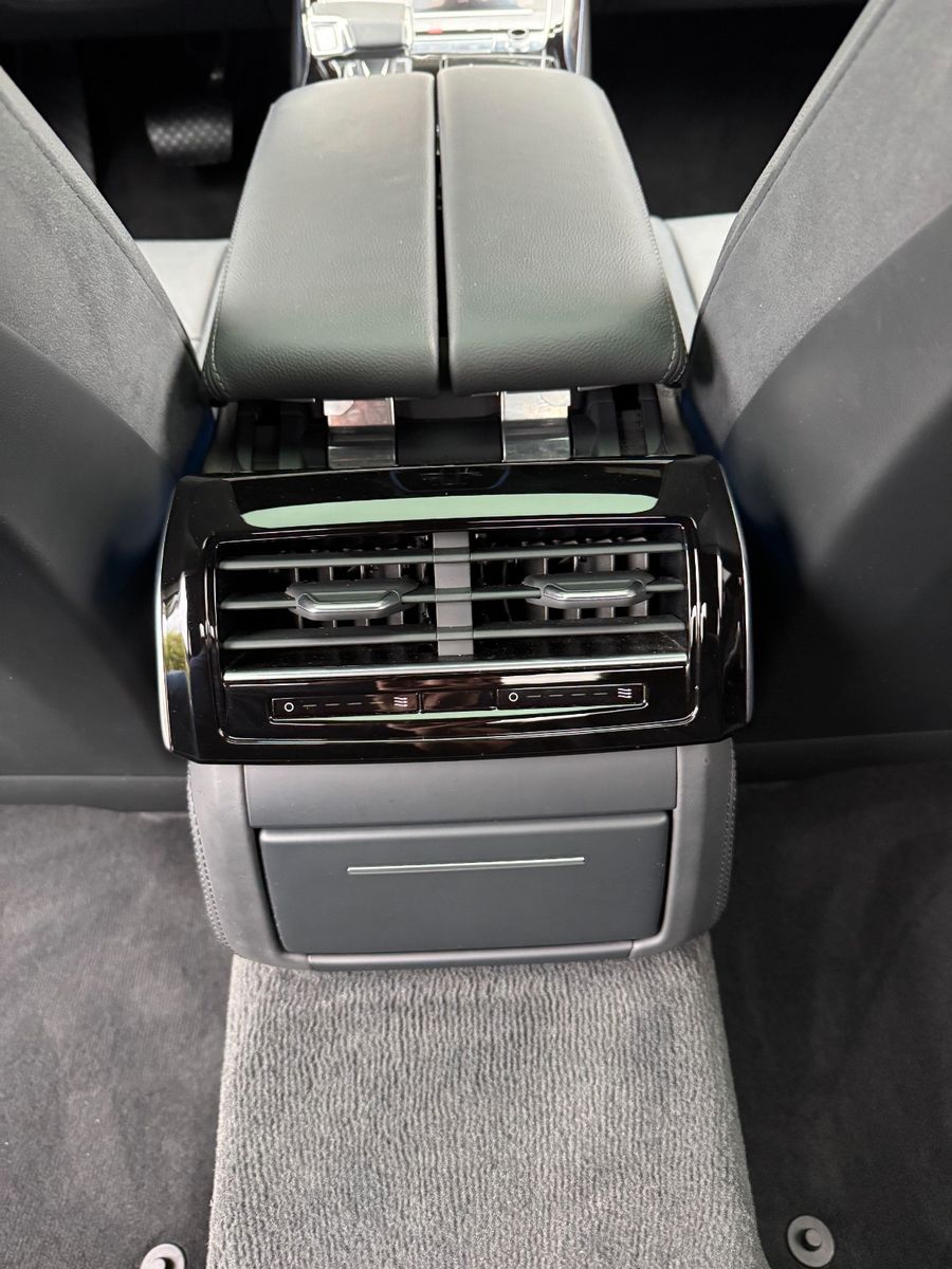 Audi A8 55 TFSI quattro - Samsaru's Car Outlet