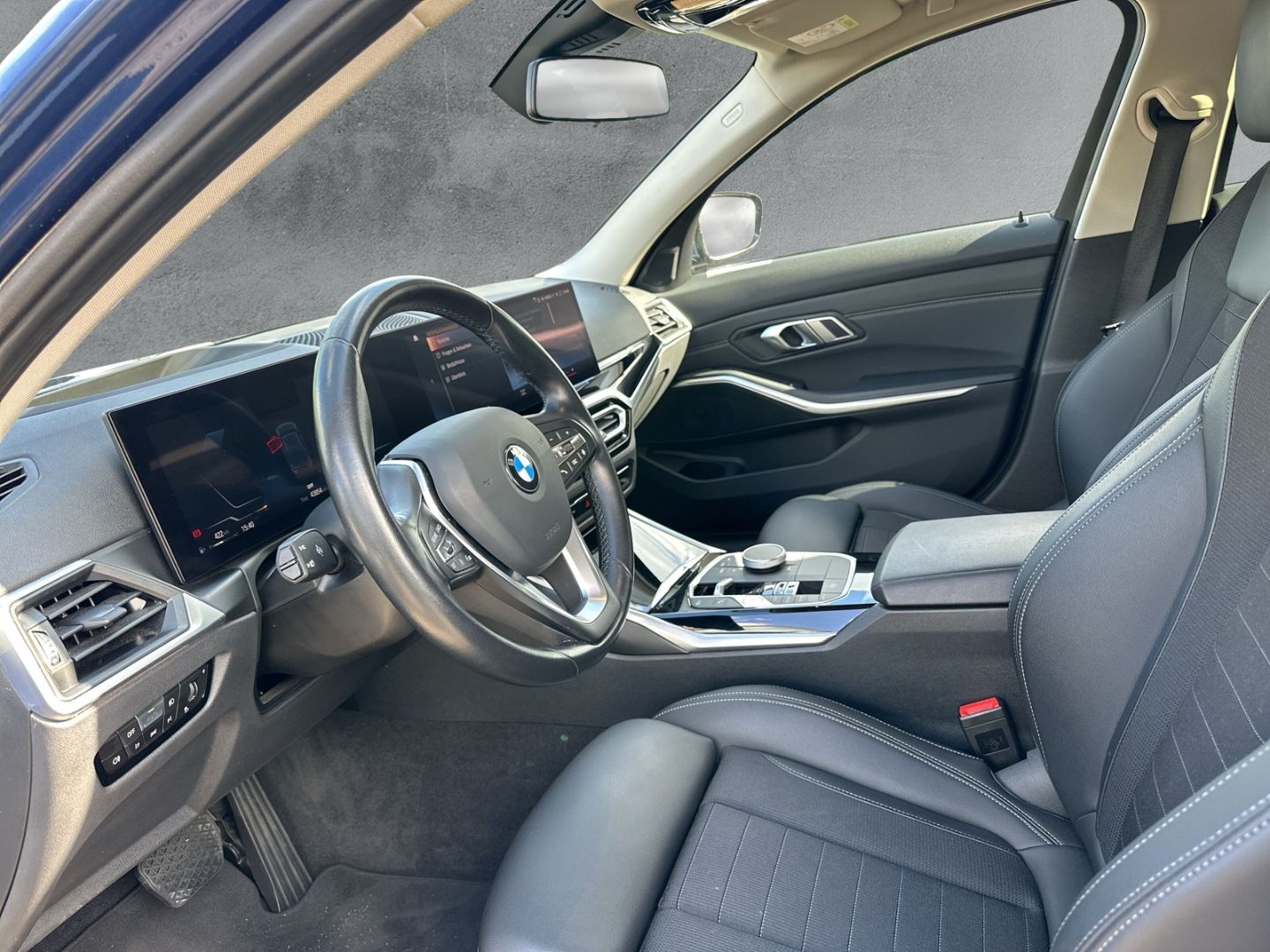 BMW 320 d xDRIVE AUTOMATIK LC PROF NAVI LED PDC HiFi