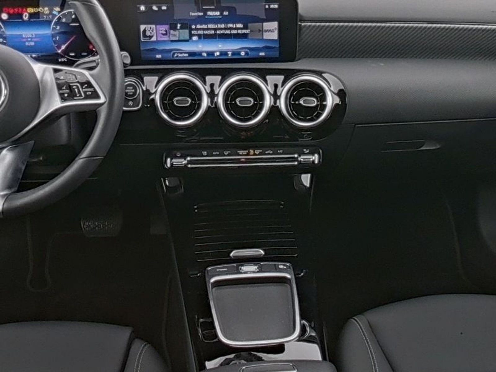 Mercedes-Benz A 180 PROGRESSIVE - Samsaru's Car Outlet