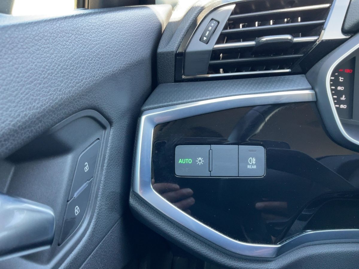 Audi Q3 Sportback 45 TFSI QU S-TR - Samsaru's Car Outlet