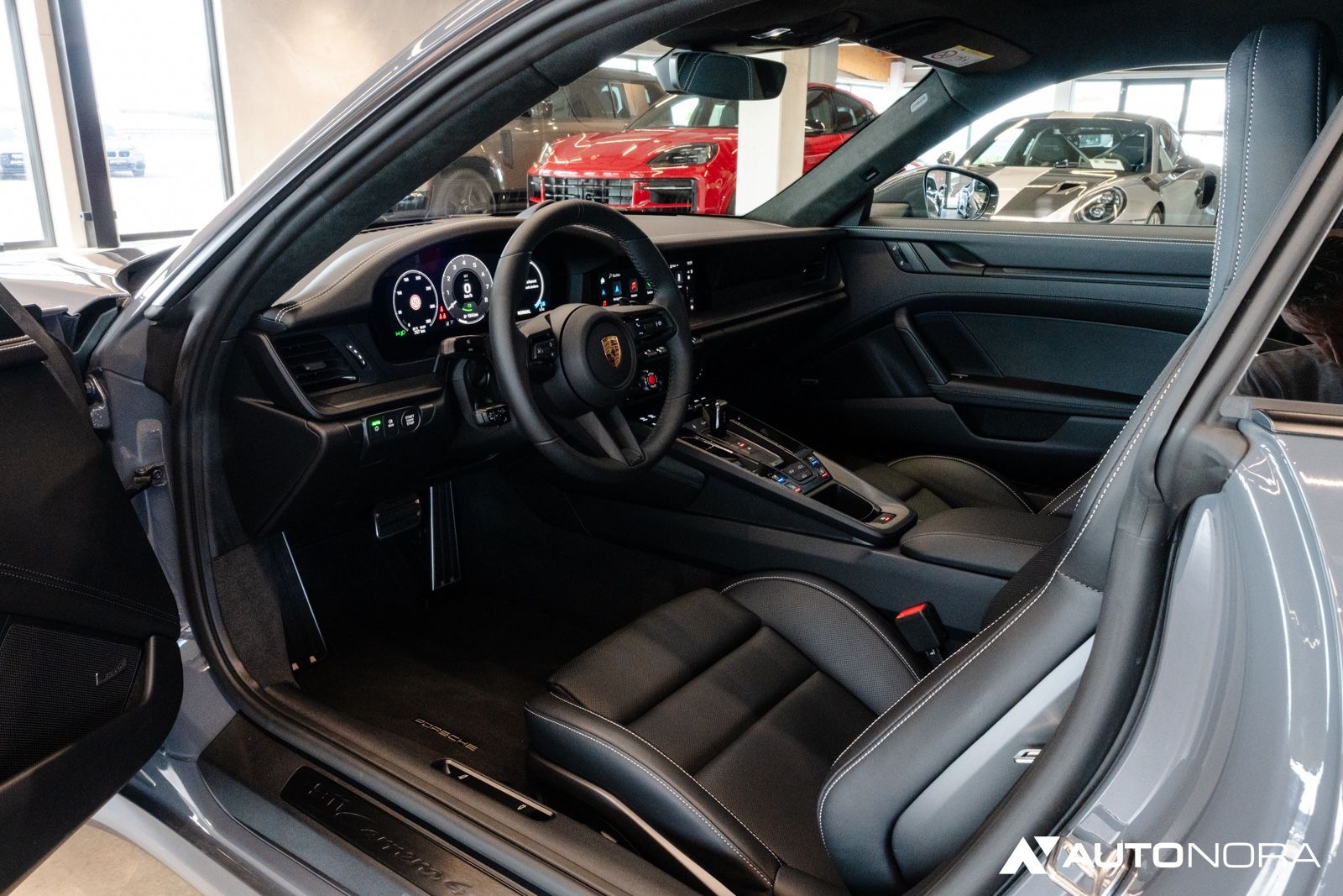 Porsche 911 (992.2) Carrera 4 GTS Lift 18-Wege Matrix