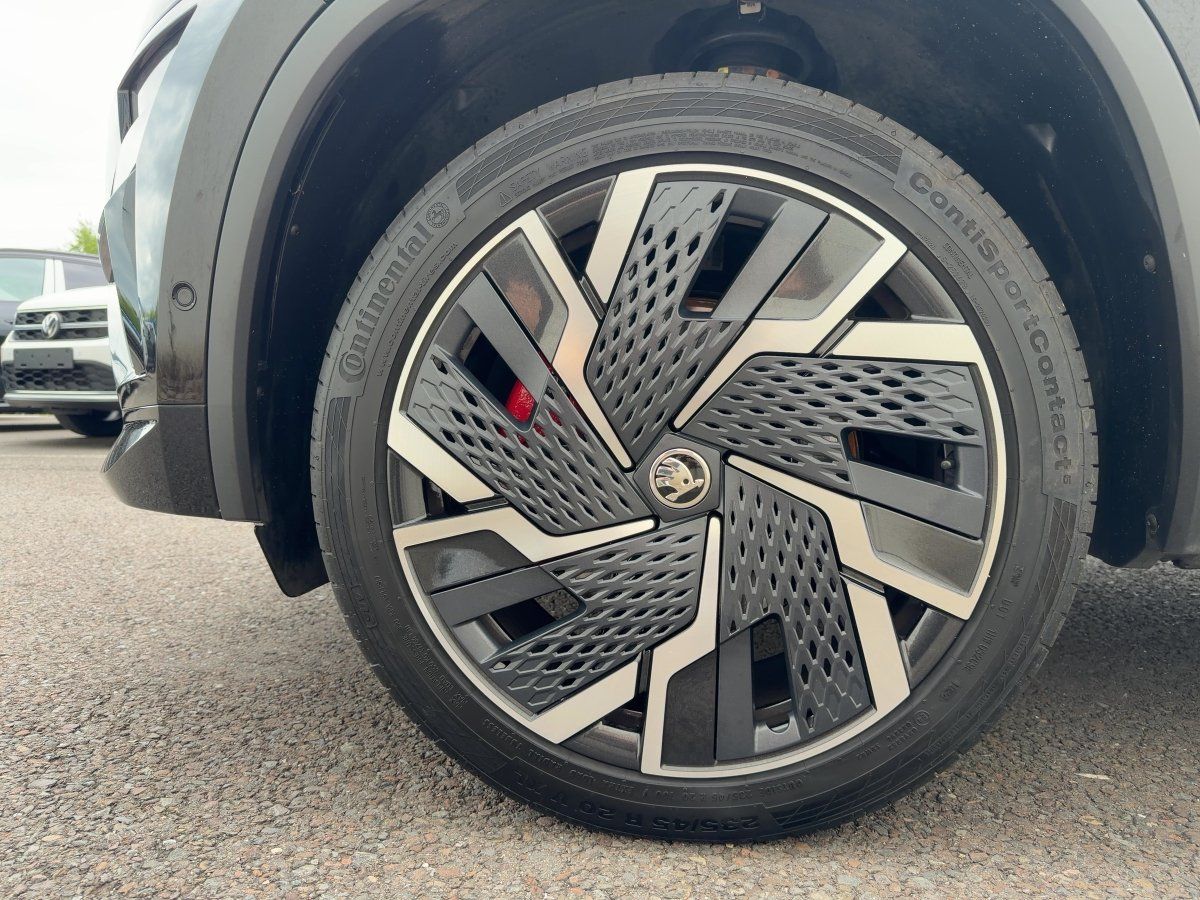 Skoda Kodiaq RS 2.0 TSI DSG NAVI+MATRIX+KAM+LED+ACC