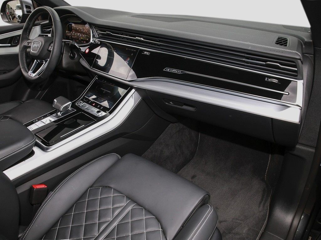 Audi Q8 50 TDI S line Matrix Leder AHK B&O Kamera ACC