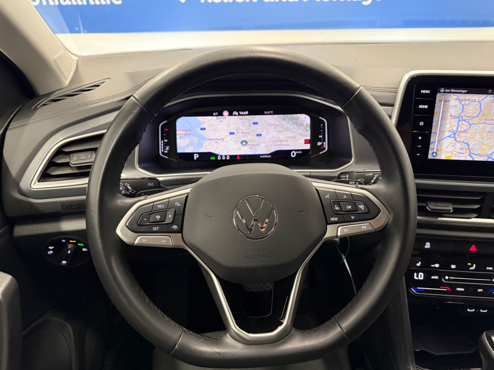Volkswagen T-Roc 2.0 TDI DSG VirtuCock - Samsaru's Car Outlet