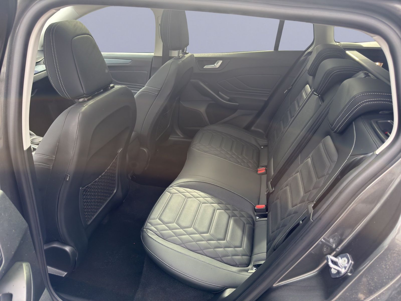 Ford Focus Turnier Active X 1.5 EcoBlue *AHK*PANO*HEA