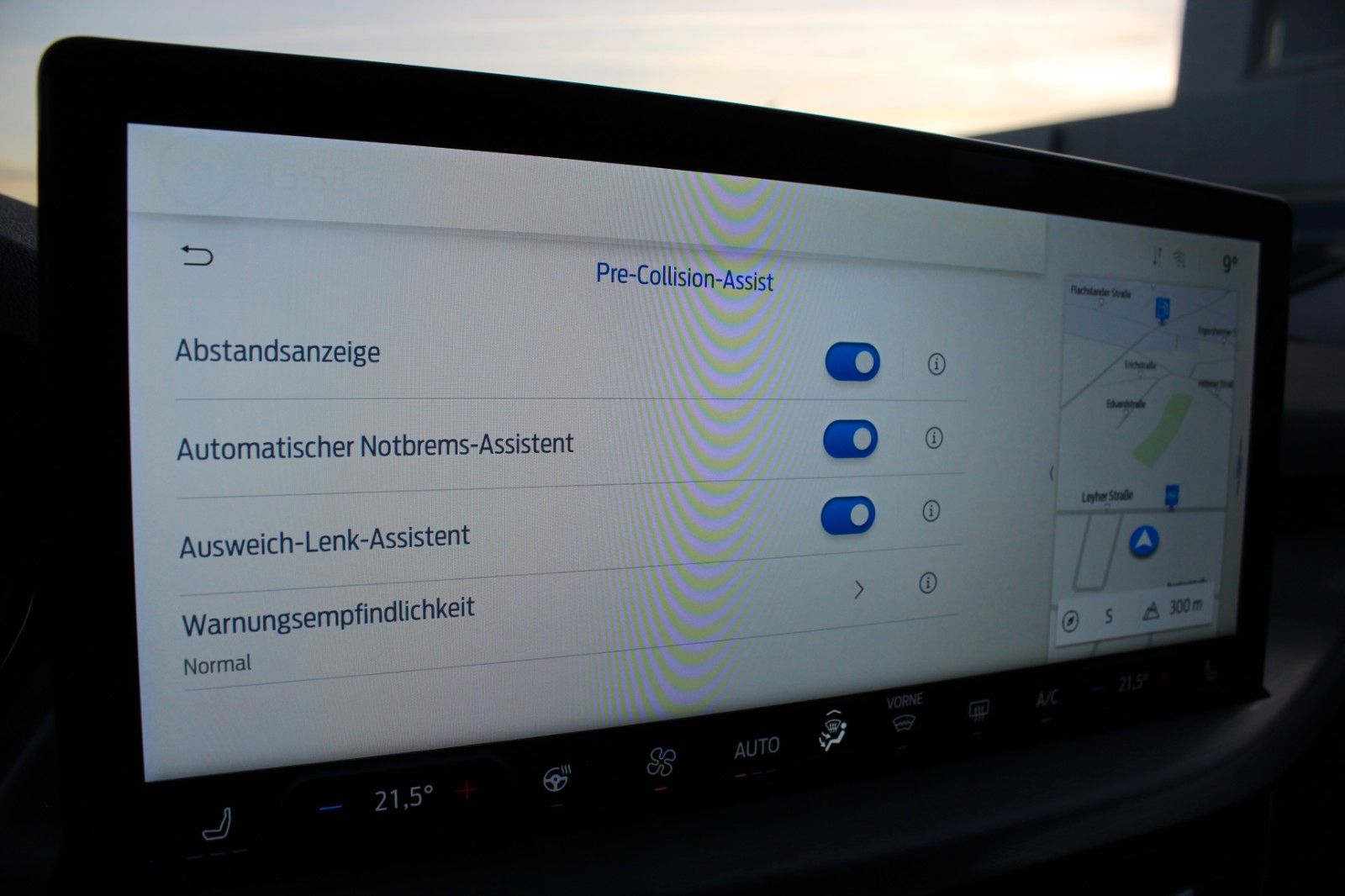 Ford Focus Titanium Turnier 1,0EcoBoost*Automatik*AHK