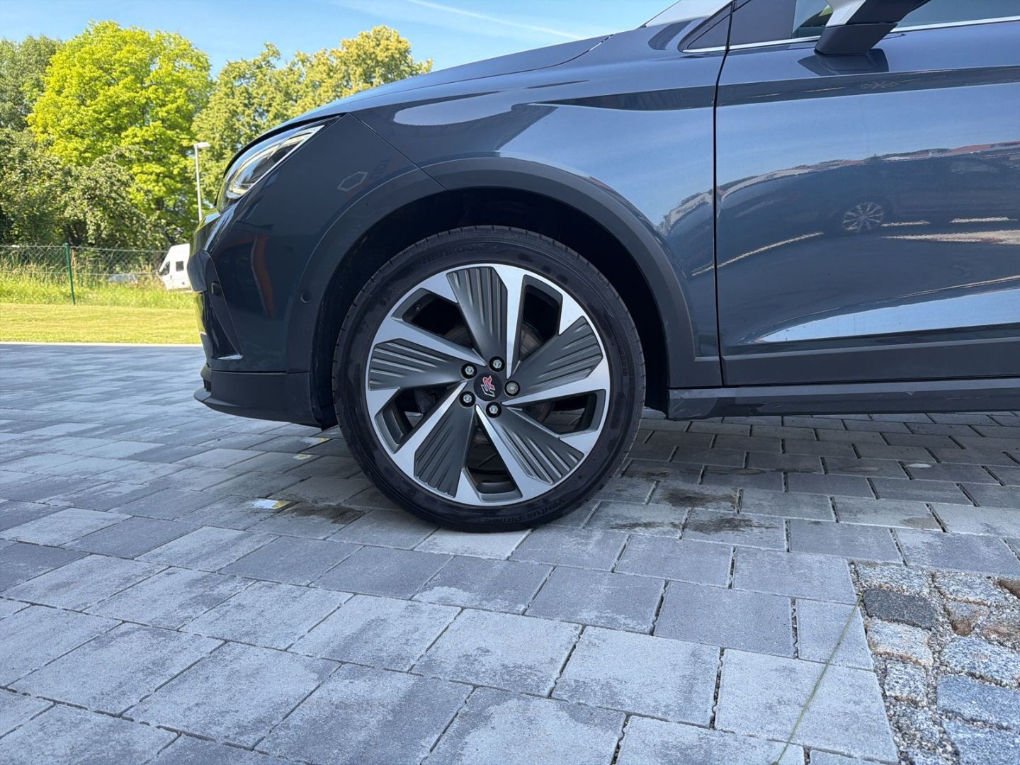 Seat Arona FR 1.5 TSI DSG Navi AHK Sitzheizung ACC To