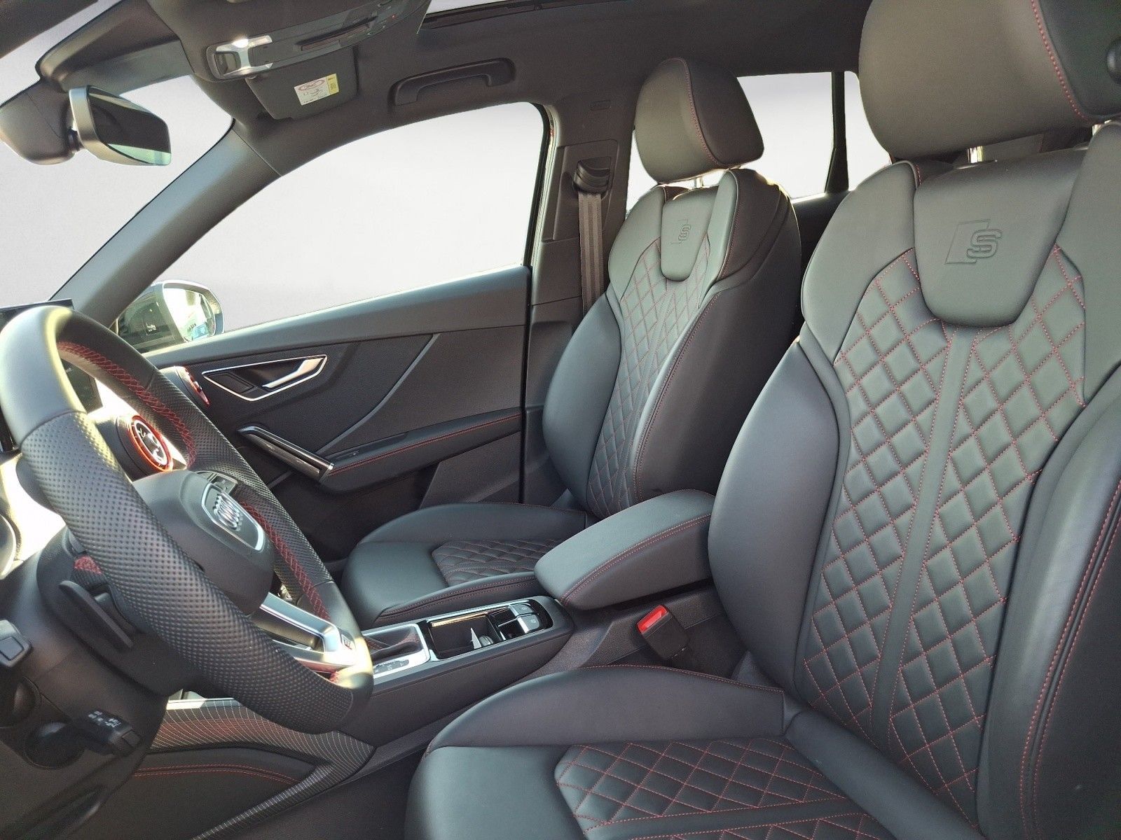 Audi Q2 S line 40 TFSI quattro *AHK* Pano* Sitzheizun