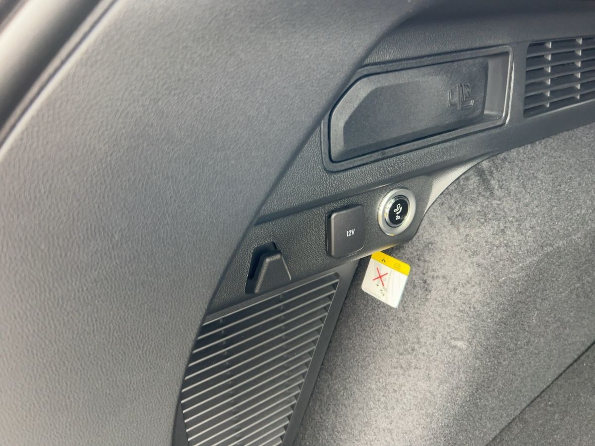 Ford KUGA ST-LINE X PHEV - Samsaru's Car Outlet