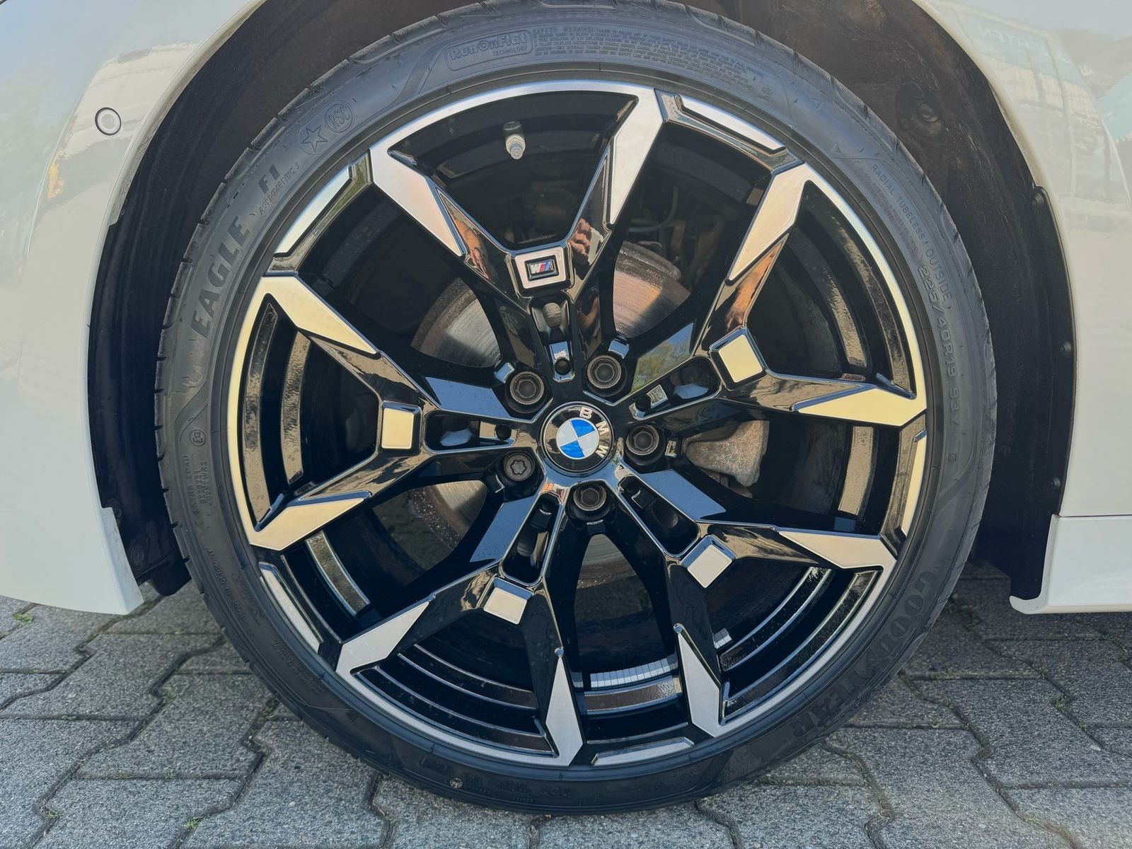 BMW 320d xDrive Tour M Sport Pano ACC AD-LED 360° 19