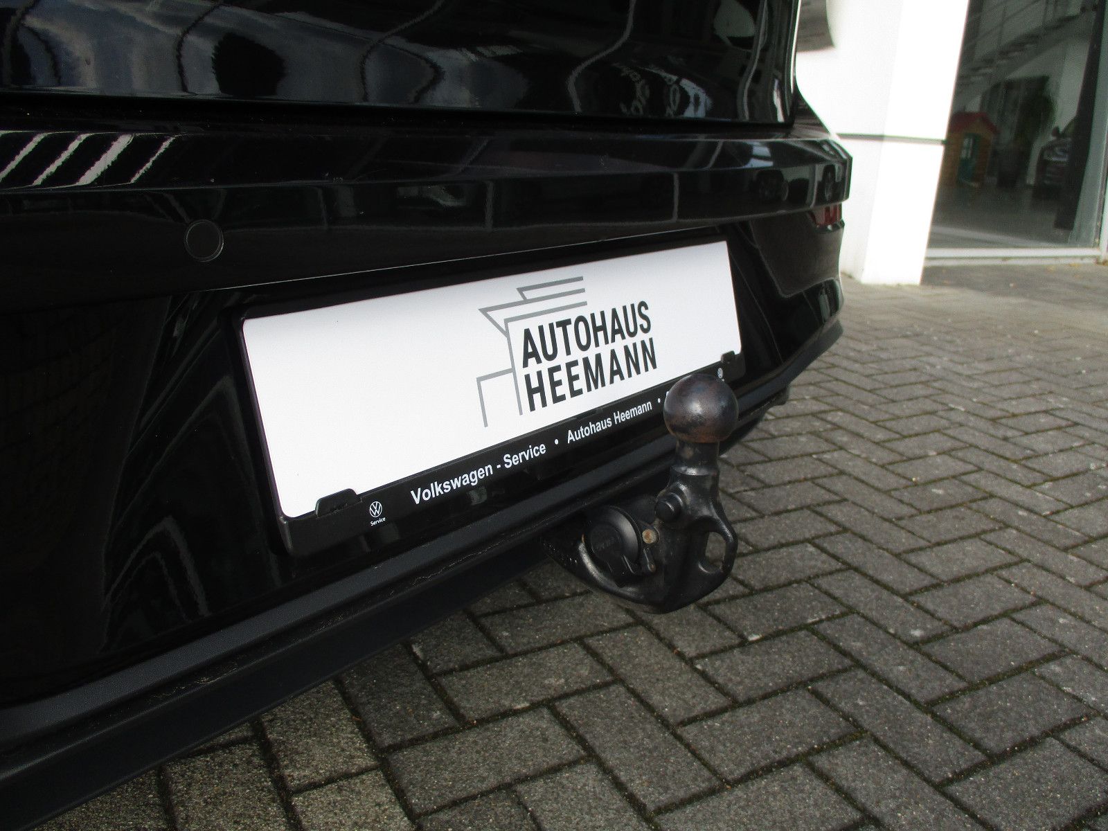 Volkswagen Golf VIII 130PS TSI - Samsaru's Car Outlet