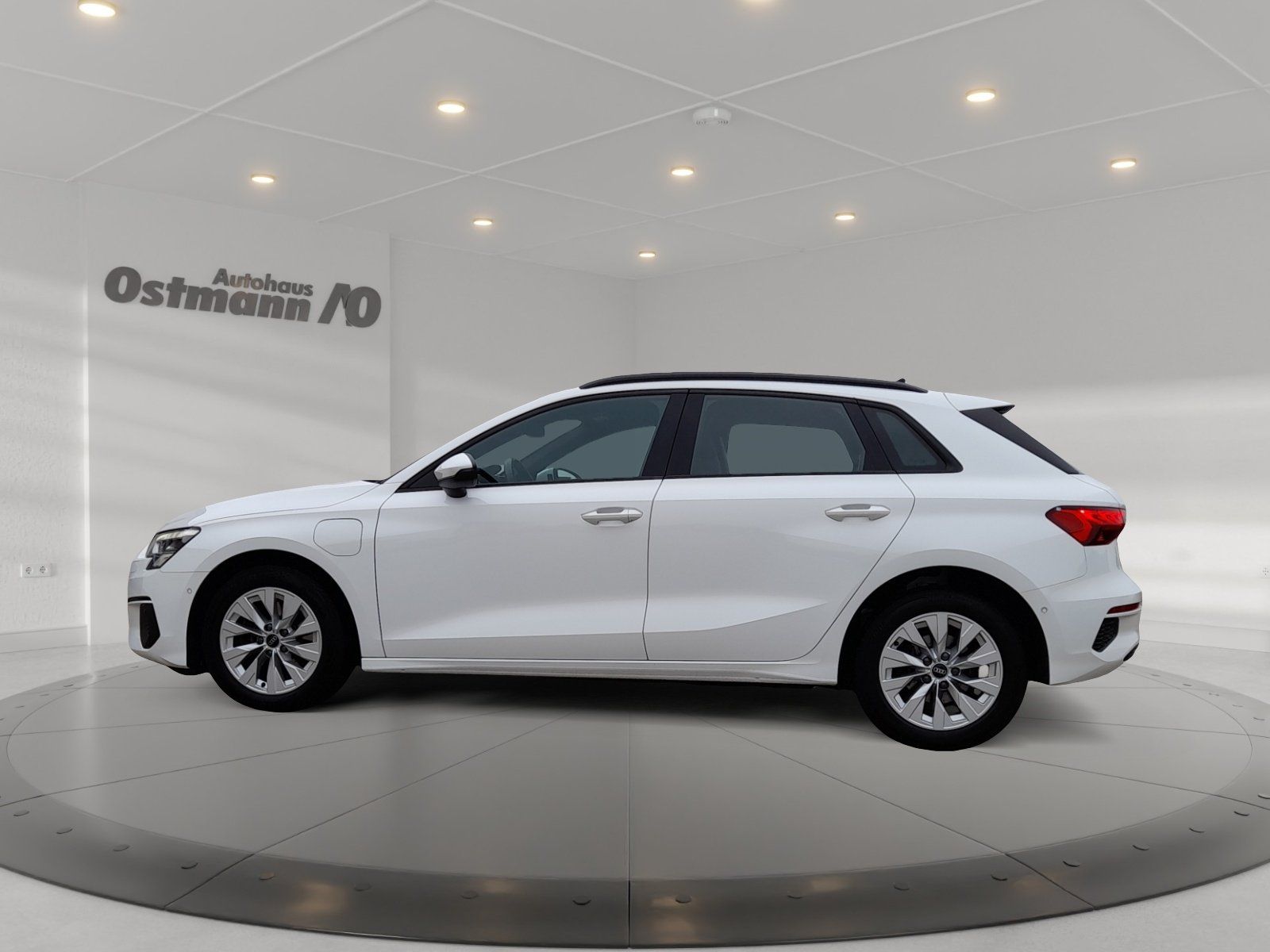 Audi A3 Sportback 40 TFSI e S-Line AHK RFK ACC