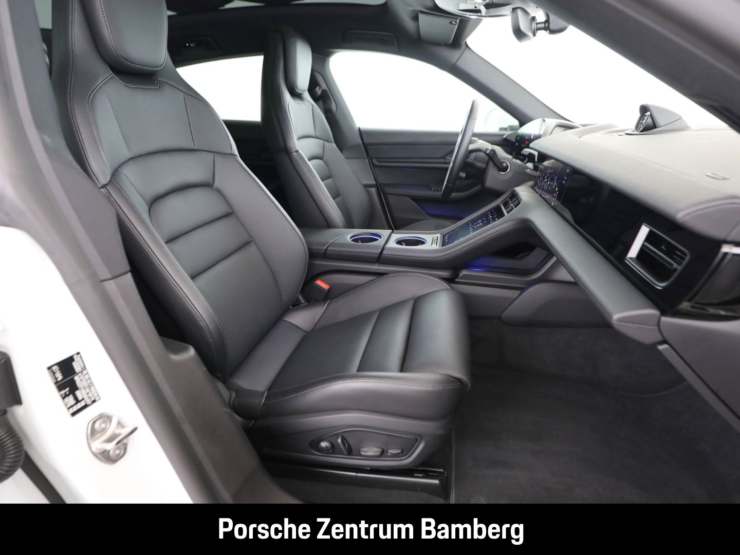 Porsche Taycan 4 CT/ BOSE/ 20 Zoll/ Sitzbelüft./ ACC uvm